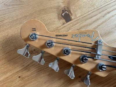 Fender7.webp