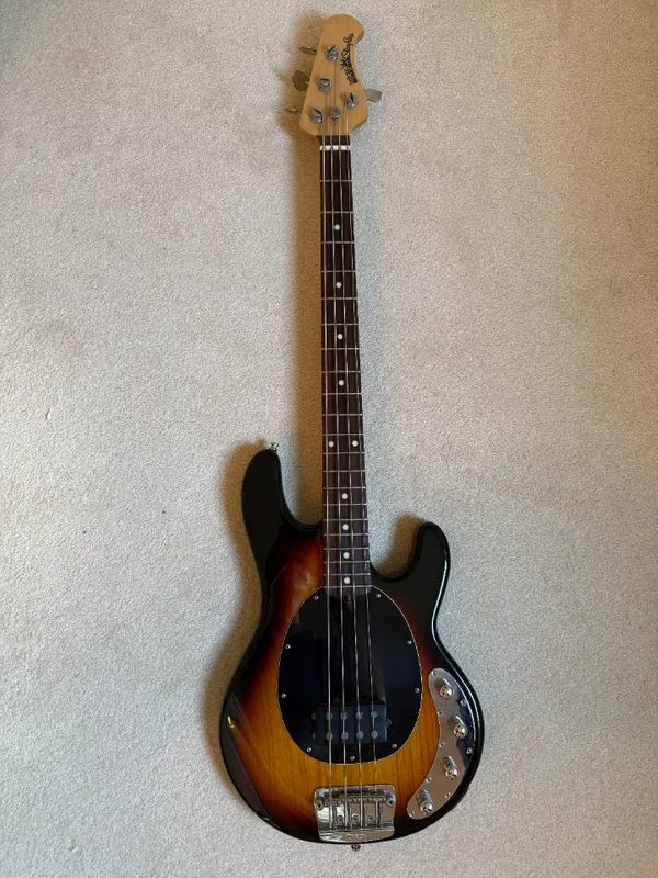Music Man Stingray 4 3EQ H , USA, 2008 Sunburst