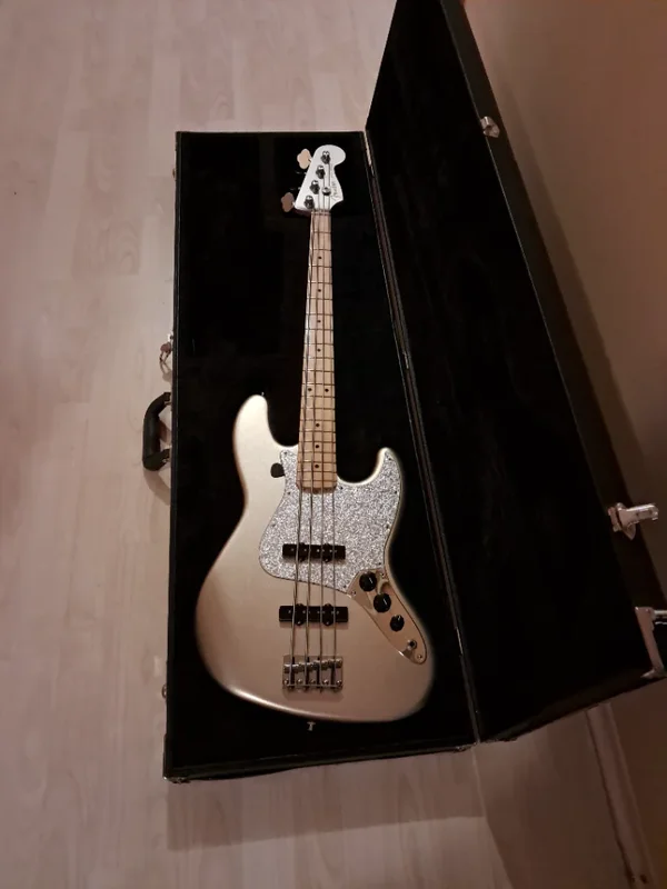 Fender 75th Diamond Anniversary Jazz-Bass