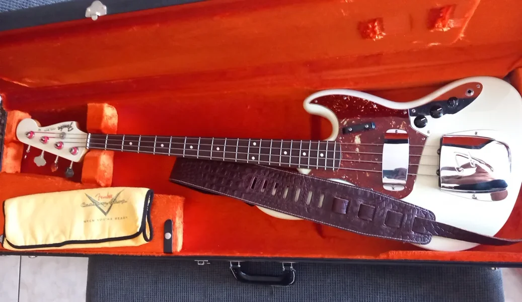 Tausche CS Fender Jazz Bass 64