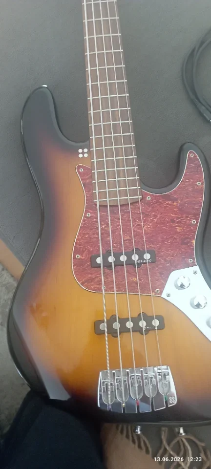 Sandberg California bass V