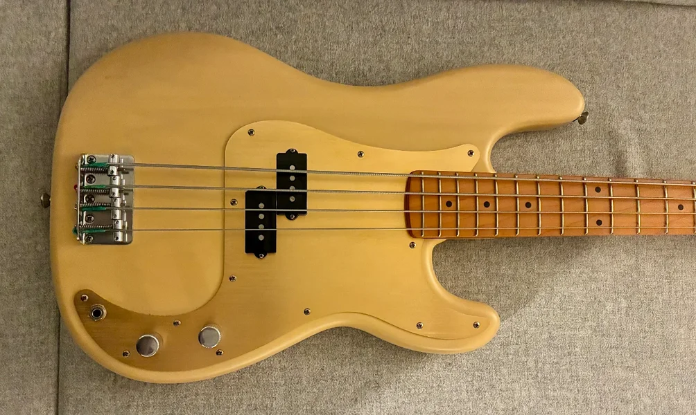 Fender Squier 40th Anniversary Precision Bass