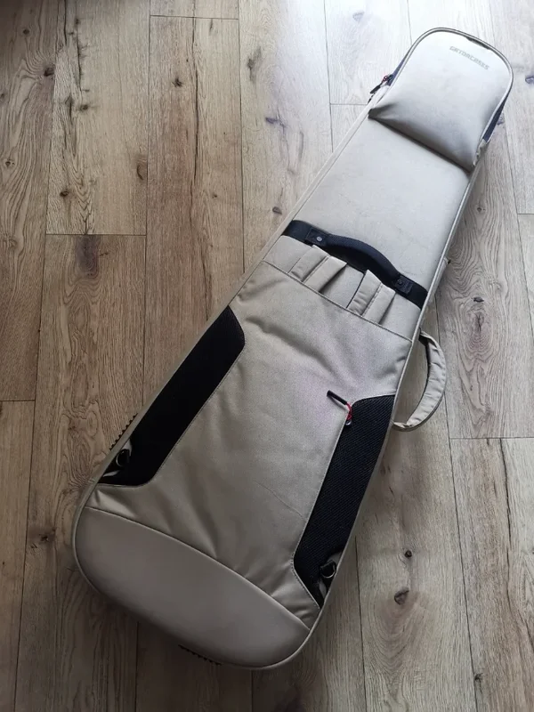 GATOR ICON BASS Gigbag mit Artwork von MJM!
