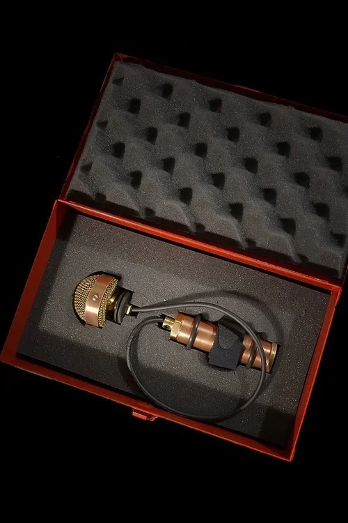 SUCHE Ear Trumpet Labs Nadine Mic für Kontrabass