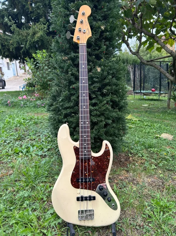 Rare 1982 Fender Jazz bass JV Japan Vintage 62 Reissue