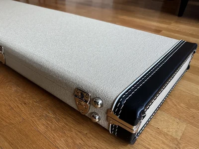 Fender GnG Blonde Tolex Bass Case - 11.webp