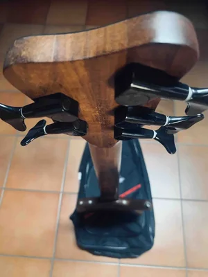 Headstock rear1.webp