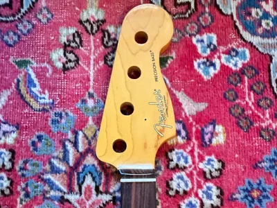 Fender_Pro_II_01.webp
