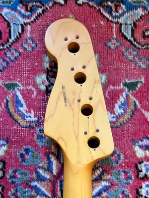 Fender_Pro_II_12.webp