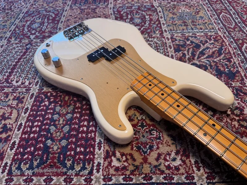 Fender Precision Bass