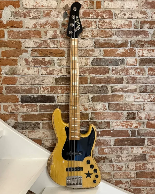 Capurso Spiral 521 Vintage – Butterscotch Relic Black Star Edition | Handmade in Italy