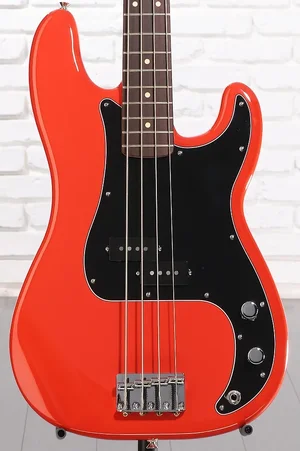 Fender Coral Red.webp