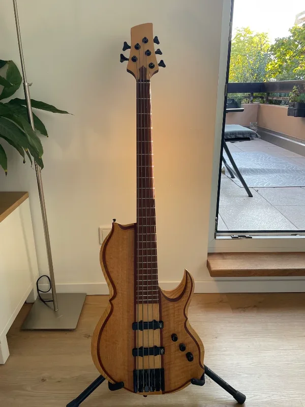 Zebaoth Basses 5-Saiter Single Cut Bass Verkauf/evtl. Tausch