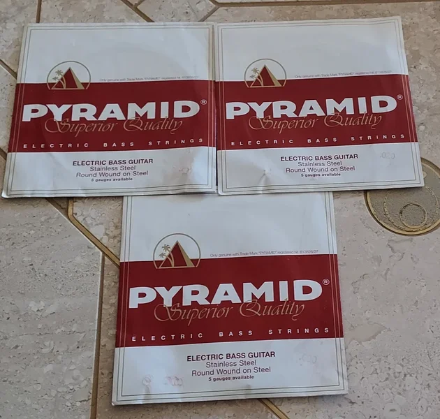 3x Pyramid .020 Einsaitige Bassgitarre