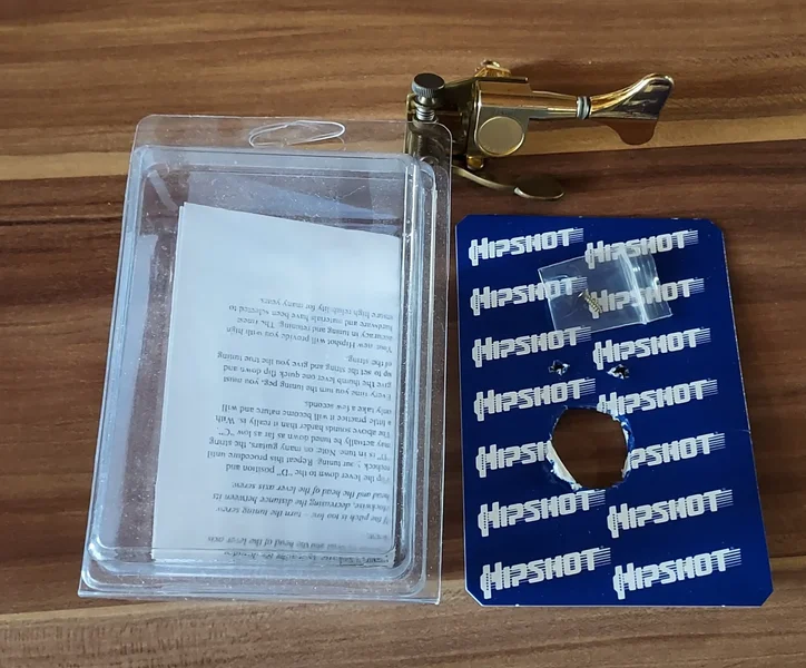 Hipshot D-Tuner GB7 Gotoh, inkl. 1li + 2re Gotoh Mechaniken, Gold