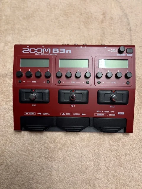 Zoom B3n Multi-Effect Processor für Bass