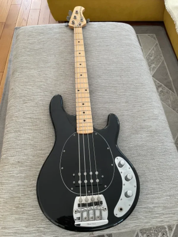 1982 PEB Music Man Stingray