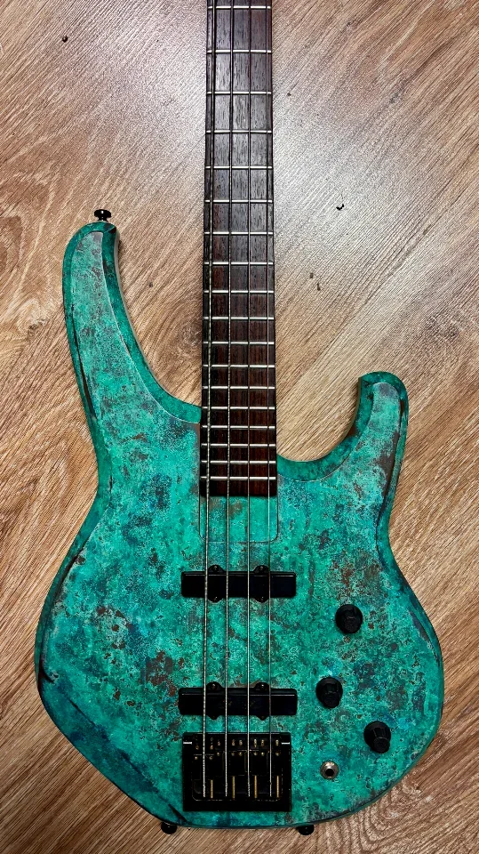 Status Energy – Oxidized Copper Finish by Hillbrand Bass Workshop (Herne)