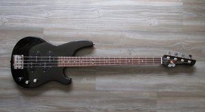 01 Bass fertig.JPG