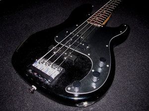 Squier-01.jpg