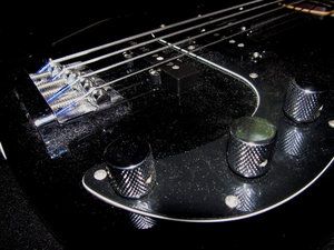 Squier-02.jpg