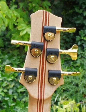 E-Bass-E.webp E-Bass-E.webp