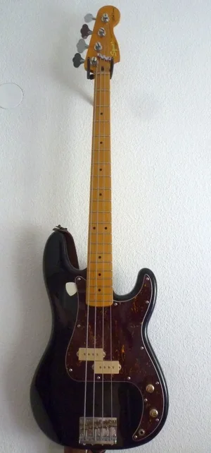 squier tortoise creme.webp