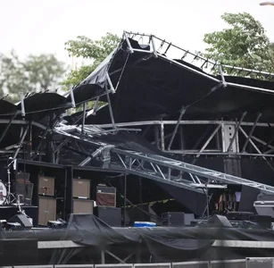 Bühne zusammengeb....webp