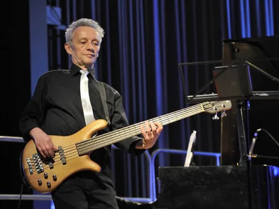 Warwick Streamer 5 "Pam".webp