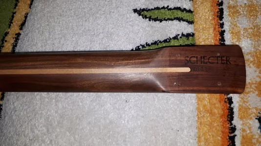 Schecter Hals Back 2.webp