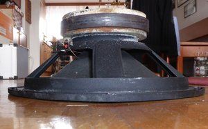 speaker_seite.jpg speaker_seite.jpg