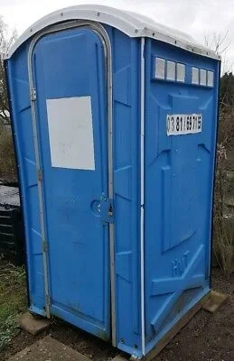 Baustellen-Toilette-Dixi-Klo-TOI-TOI.webp Baustellen-Toilette-Dixi-Klo-TOI-TOI.webp