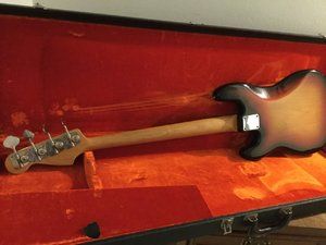 Verkauft :Fender Precision fretless 1970 original