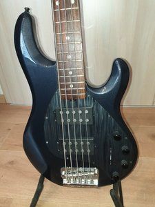 Music Man Stingray 5 HH, Sapphire Black, sehr guter Zustand