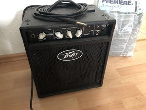 Peavey max158 amp