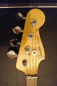 Fender2.jpg