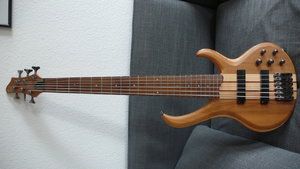Ibanez BTB 676 NTF