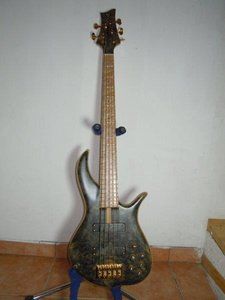 F Bass 006.jpg