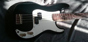 fenderprecijapan1.jpg fenderprecijapan1.jpg