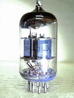 Emporer Röhrenbass Preamp GP lightstone