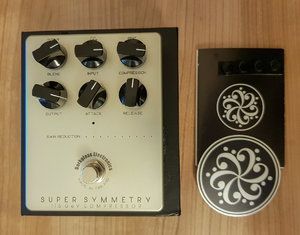 Darkglass Super Symmetrie