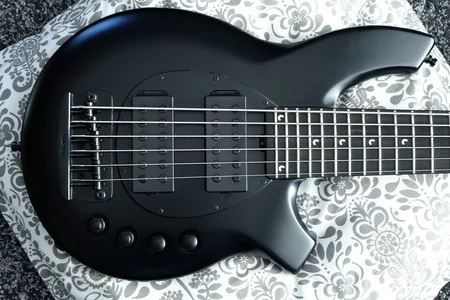 04 body frontal.webp