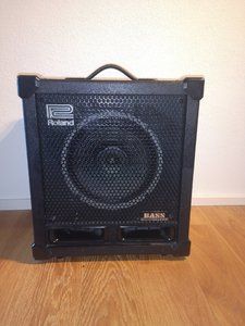 Roland CB-60XL Bassverstärker, Modeling Combo
