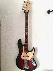 Maruszczyk Elwood 4a in Redburst