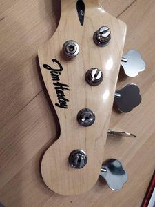 Maple_P_Neck_Head.jpg Maple_P_Neck_Head.jpg