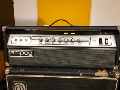 Ampeg V4