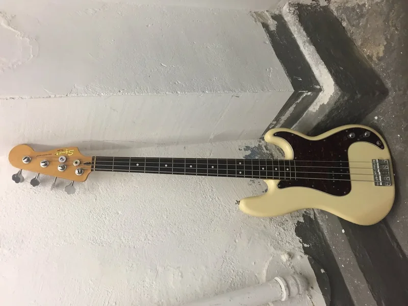 Squier Classic Vibe 60s Precision MkI