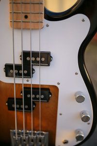 FGN Mighty Power Bass-5.jpg FGN Mighty Power Bass-5.jpg