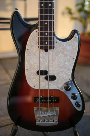 Fender Mustang Bass-2.webp