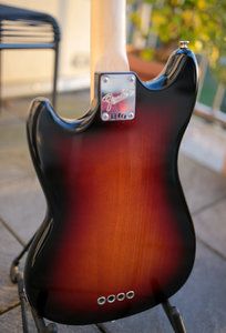 Fender Mustang Bass-6.jpg Fender Mustang Bass-6.jpg